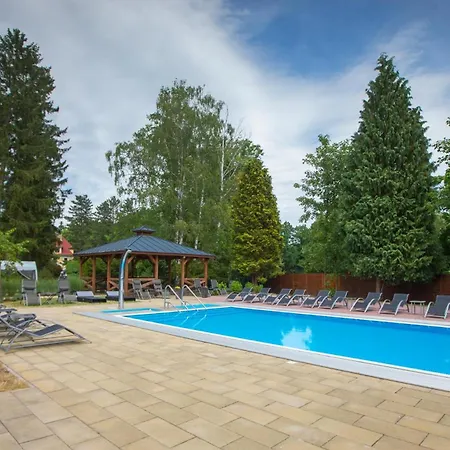 Monti Ξενοδοχείο