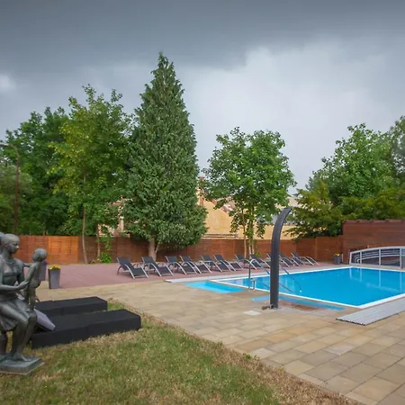 Ξενοδοχείο Monti