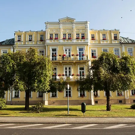 Monti Hotel